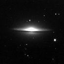 Sombrero nebula 13 april 2004